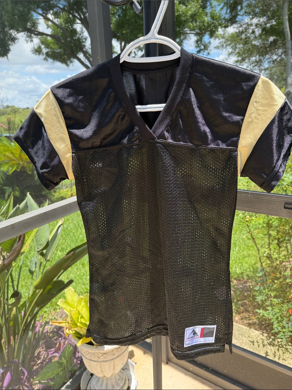 Black Mesh Short Sleeve Jersey with Gold Sleeve Panels